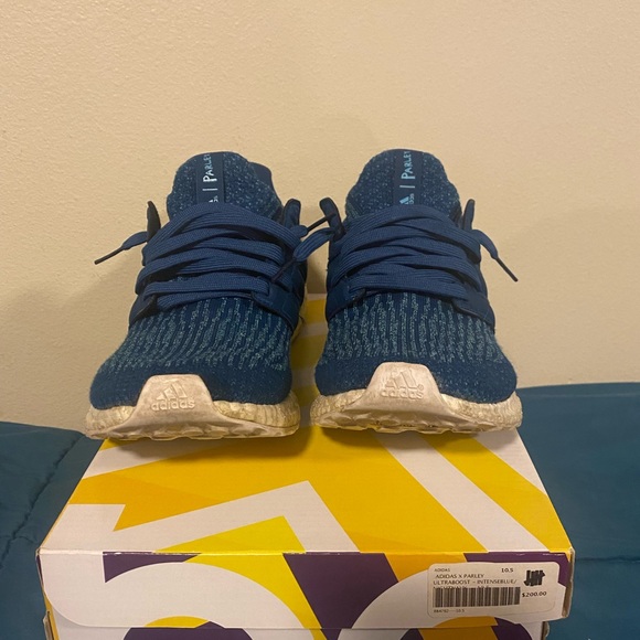 Mens Ultraboost Size 10.5 Used - Picture 1 of 6